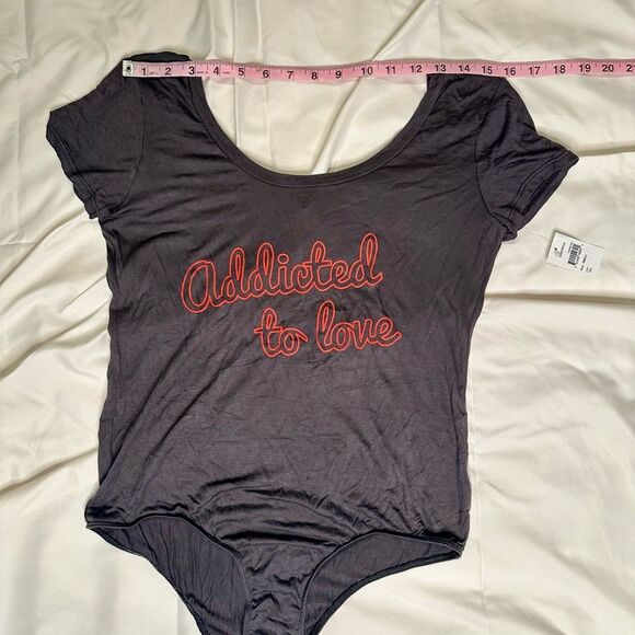 PST Los Angeles “Addicted to Love” Graphic Bodysuit Retro Scoop Neck Tee Small - Picture 7 of 13